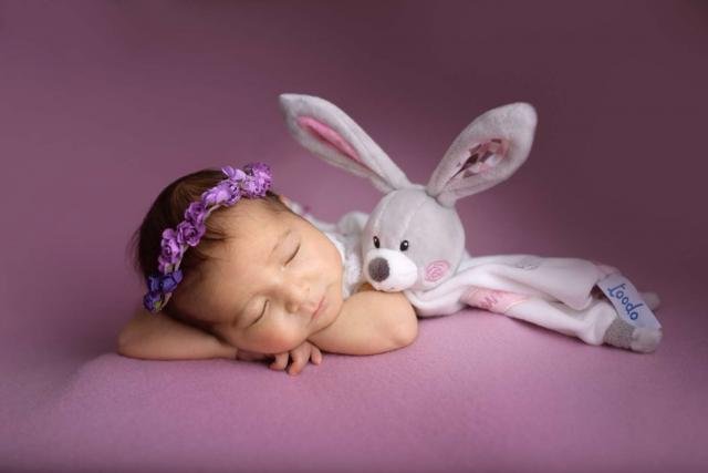 Newborn photo shoot in Cologne in blue